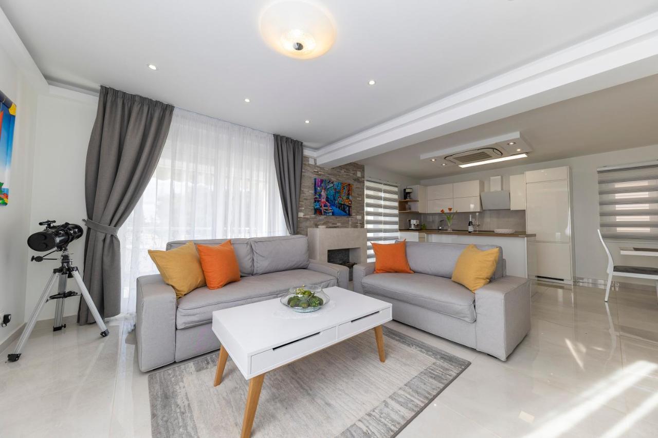 Joy 1 Apartment Новалья Экстерьер фото