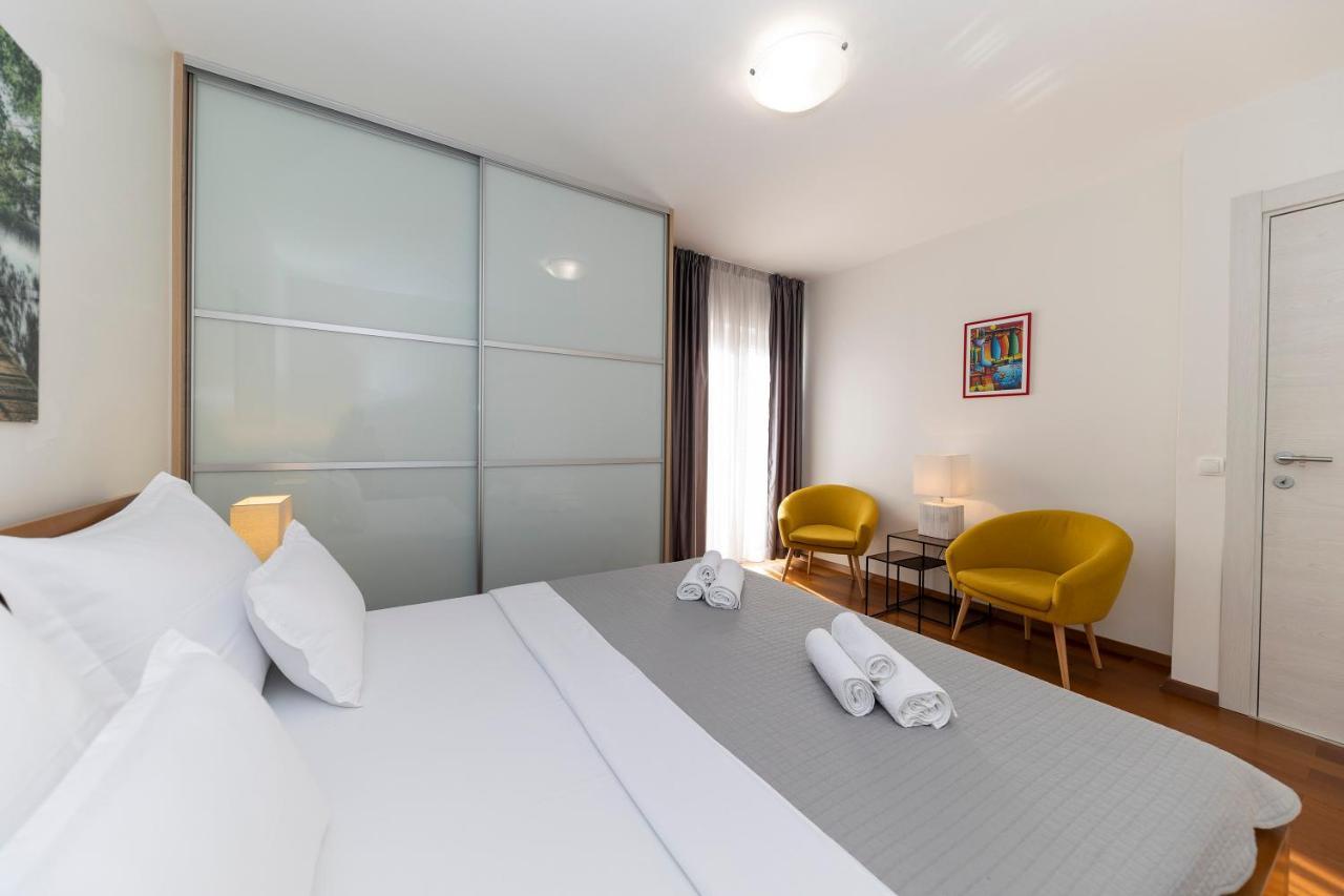 Joy 1 Apartment Новалья Экстерьер фото